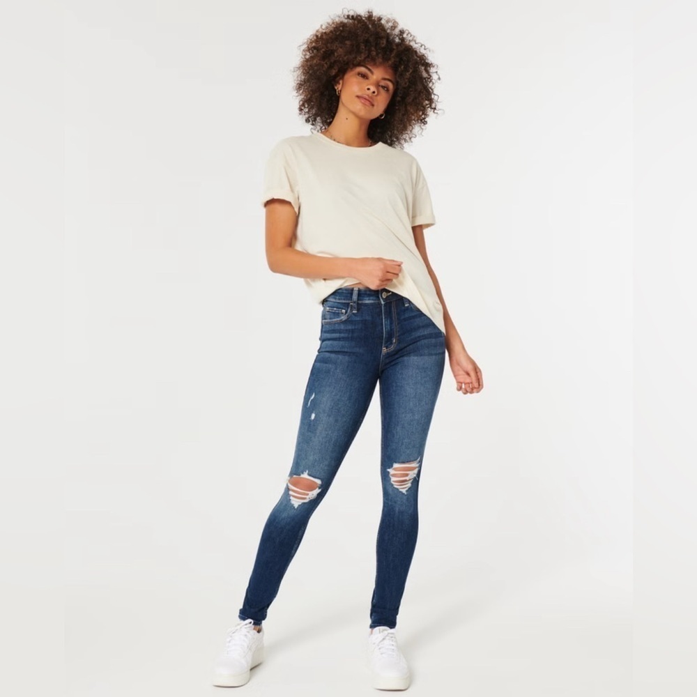 HOLLISTER HIGH-RISE RIPPED DARK WASH SUPER SKINNY JEANS 30x32